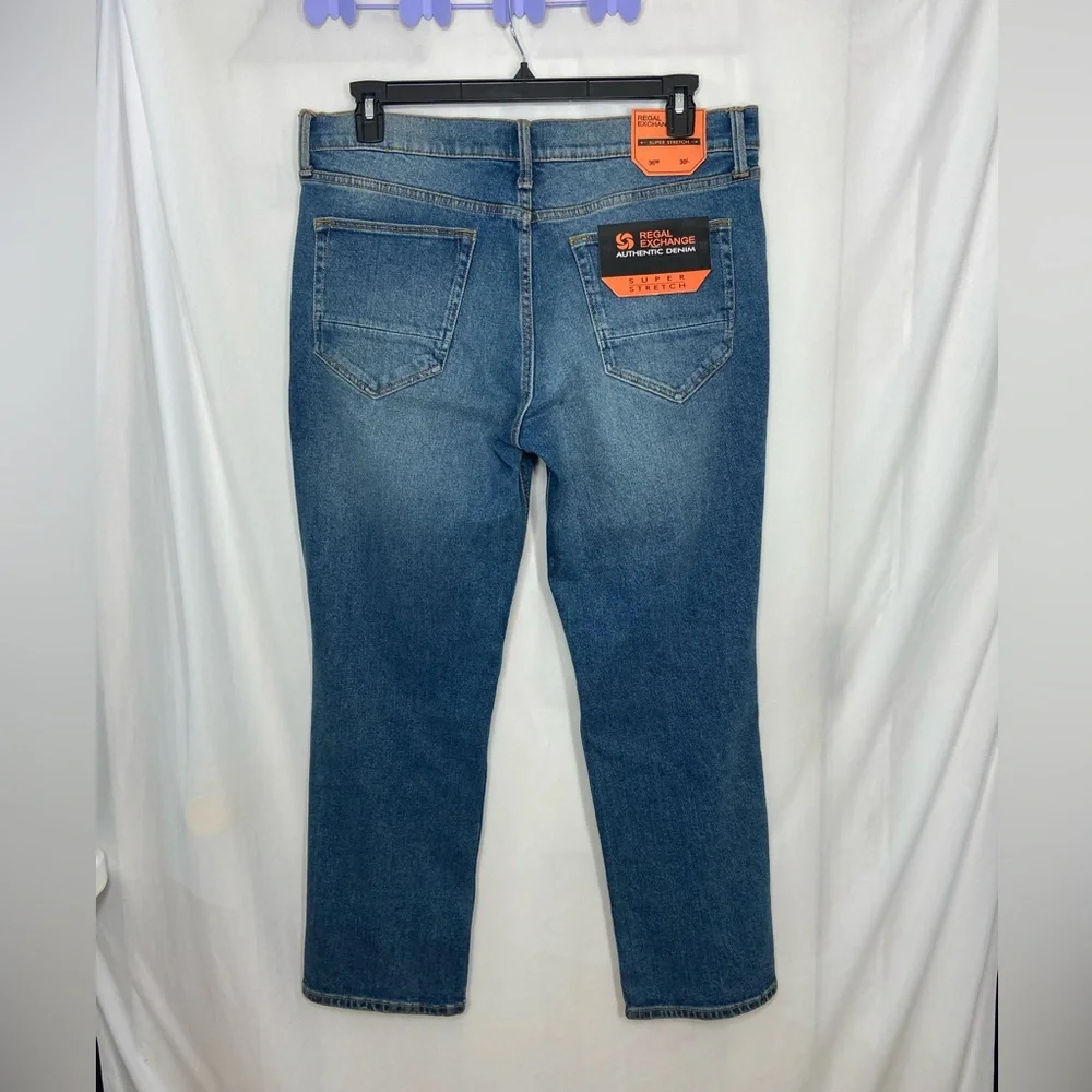 NEW Regal Exchange men’s blue medium wash denim flex athletic fit stretch jeans‎